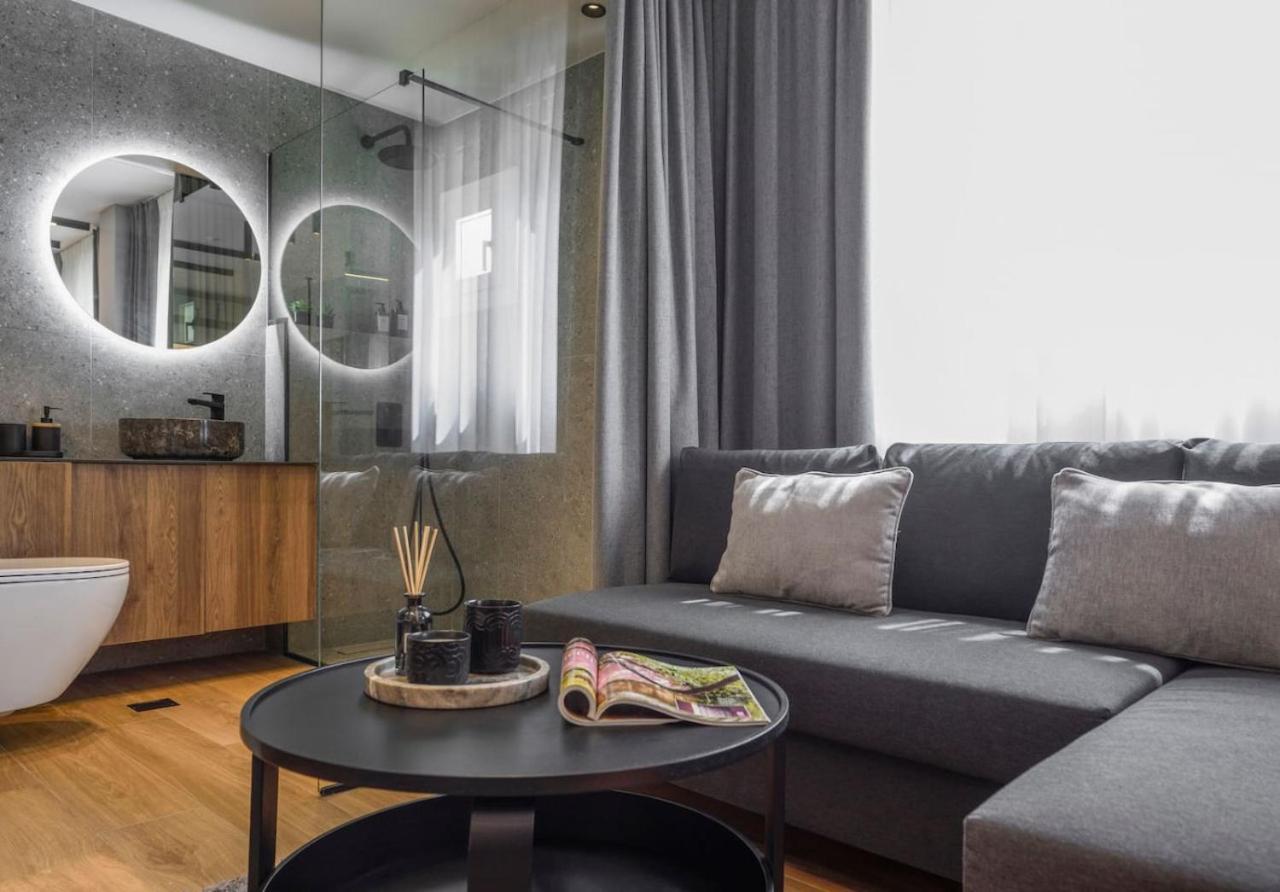 Aristotelian Virtues - Enkrateia Apartmán Soluň