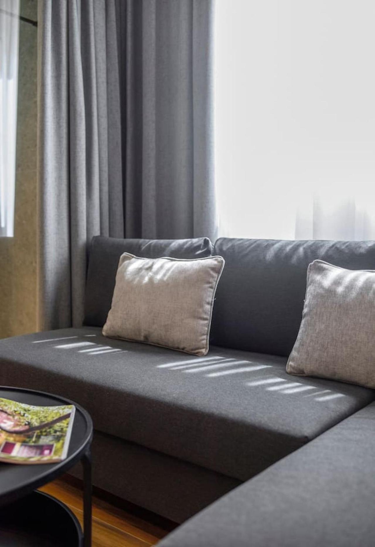 Aristotelian Virtues - Enkrateia Apartment
