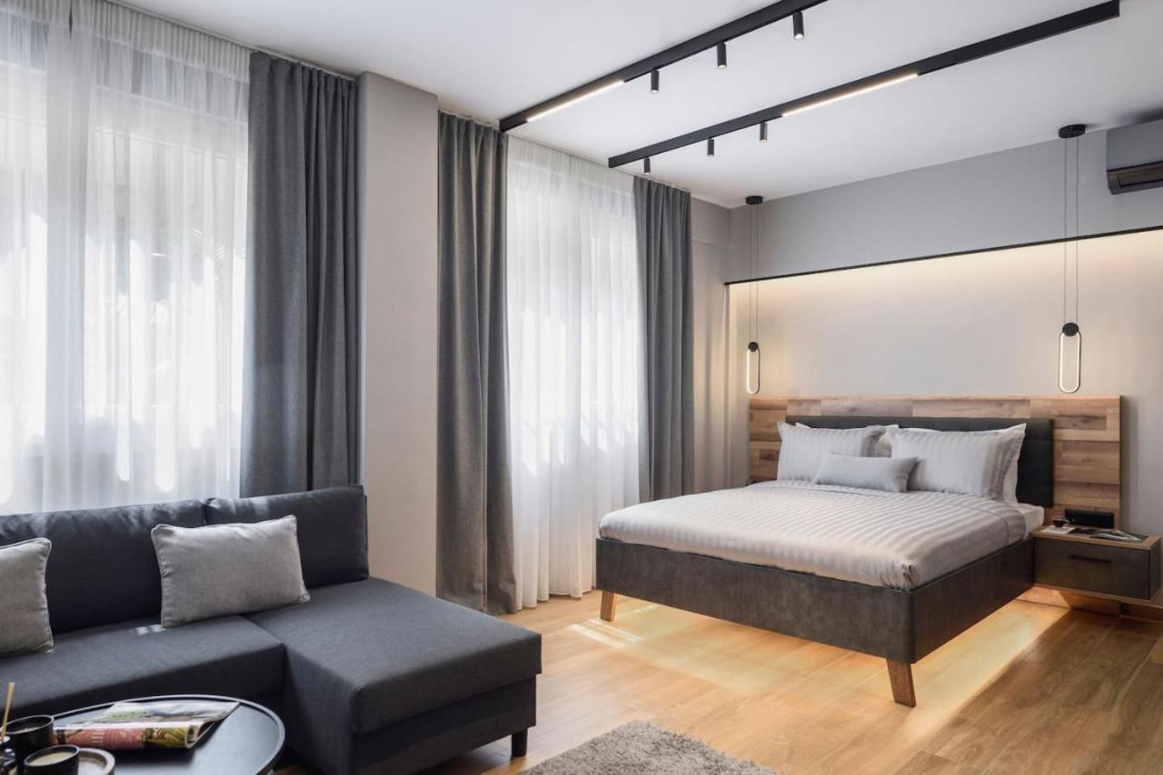 Aristotelian Virtues - Enkrateia Apartment Thessaloniki