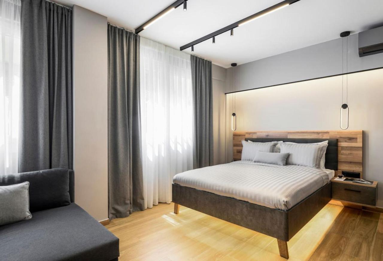 Apartment Aristotelian Virtues - Enkrateia *