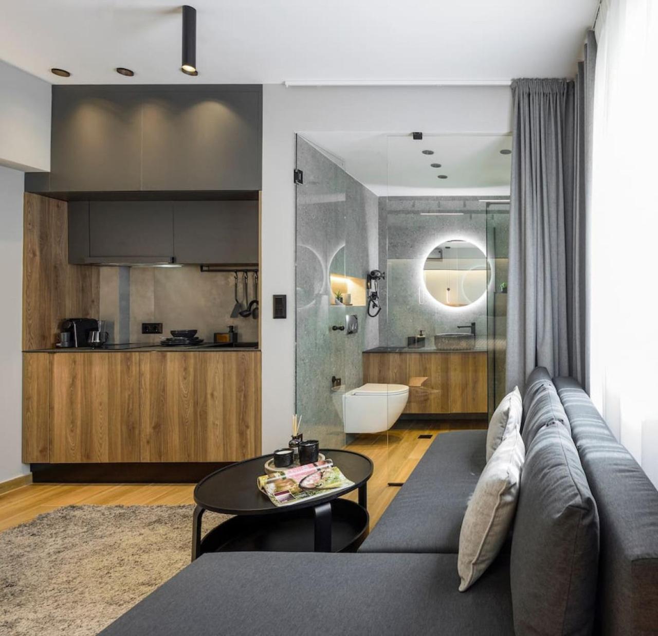 Apartment Aristotelian Virtues - Enkrateia